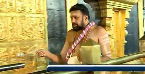 புனித பூஜை நடத்திய ஐயப்பன் கோயில் தந்திரிக்கு எஸ்.சி, எஸ்.டி கமிஷன் நோட்டீஸ்!