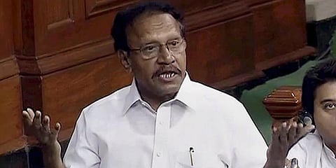ரூ.8 லட்சம் வரை வரிவிலக்கு அளிக்குமா? : மத்திய அரசுக்கு தம்பிதுரை  கேள்வி 