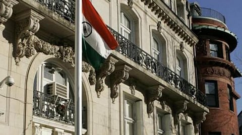 அமெரிக்க இந்திய மாணவர்களுக்கு உதவ ஹாட்லைன் உதவி மையம்
