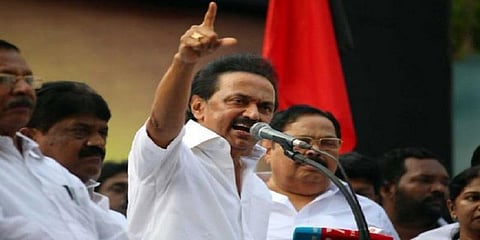 ட்ரெய்லர் தயாரிக்கவே 5 ஆண்டுகளா? - ஸ்டாலின் 