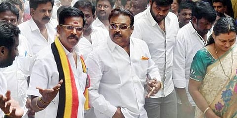 நாடாளுமன்ற தேர்தல் : தேமுதிக விருப்பமனு விநியோகம்