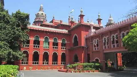 லயோலா கல்லூரி மீது நடவடிக்கை எடுக்கக்கோரிய மனு தள்ளுபடி..!