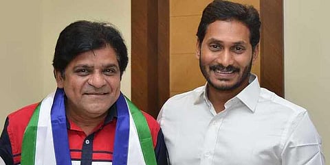 ஒய்எஸ்ஆர் காங்கிரஸில் இணைந்த காமெடி நடிகர்!