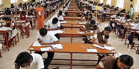 10 ஆம் வகுப்பு பொதுத் தேர்வு இன்று தொடக்கம்