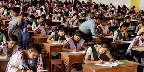 முதல்முறையாக பிற்பகலில் தொடங்கியது 10 ஆம் வகுப்பு பொதுத்தேர்வு 