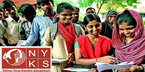 நேரு யுவ கேந்த்ராவில் வேலை: அதிகபட்சமாக ஒரு லட்சத்து 75 ஆயிரம் சம்பளம்!