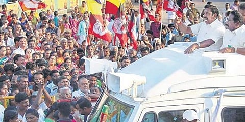 "வீடில்லா ஏழைகளுக்கு கான்கிரீட் வீடுகள் கட்டித்தரப்படும்" : முதலமைச்‌சர் 