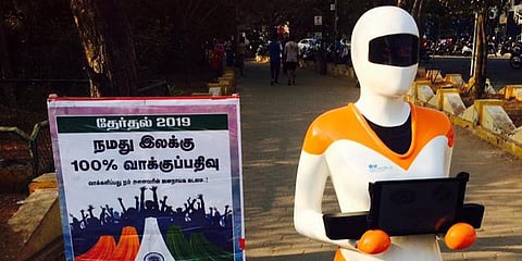 100‌% வாக்குப்பதிவு : விழிப்பு‌‌ணர்வு ‌‌‌‌ஏற்படுத்து‌ம் ரோபோ
