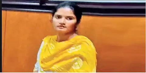 ஐஏஎஸ் நேர்முக தேர்வில் இந்திய அளவில் தமிழகப் பெண் முதலிடம் 