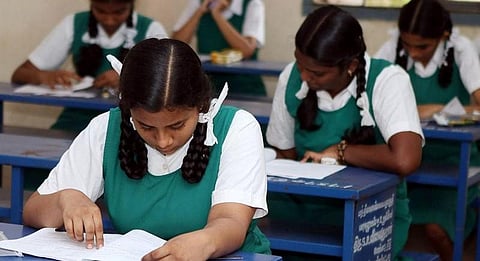 10-ஆம் வகுப்பு தேர்வு முடிவுகள் நாளை வெளியீடு