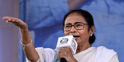 ''இசட் பிளஸ் பாதுகாப்புடன் பணப் பெட்டிகளை எடுத்துச்செல்கிறது பாஜக''  - மம்தா பானர்ஜி