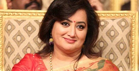 பாஜகவில் சேர்கிறார் நடிகை சுமலதா?