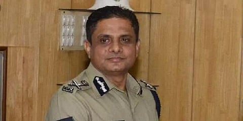 சாரதா நிதி நிறுவன ஊழல் வழக்கு : ராஜீவ் குமாருக்கு எதிராக லுக் அவுட் நோட்டீஸ்