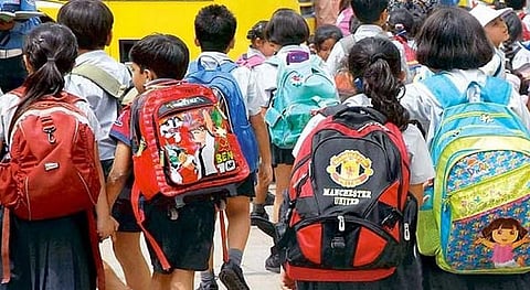 ஜூன் 3 அன்று பள்ளிகள் திறக்கப்படும் - பள்ளிக் கல்வித்துறை திட்டவட்டம் 