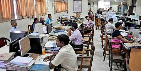 மத்திய அரசு ஊழியர்களுக்கு ஊதியம் தாமதமா? - நிதியமை‌ச்சகம் விளக்கம்