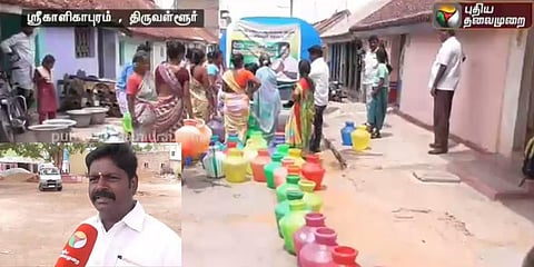 வீடு வீடாகச் சென்று குடிநீர் வழங்கும் விவசாயி 