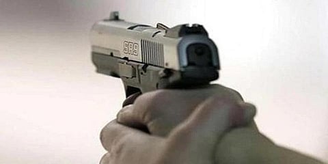 கஞ்சா கடத்திய கும்பல் மீது போலீசார் துப்பாக்கிச் சூடு 