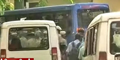 டெல்லியில் கைது செய்யப்பட்ட 14 பேருக்கு நீதிமன்றக் காவல்