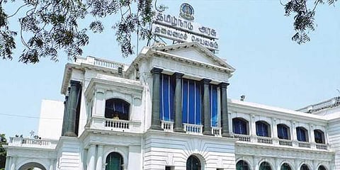 தபால்துறை போட்டித்தேர்வில் தமிழ் புறக்கணிப்பு - சட்டப்பேரவையில் காரசார விவாதம் 