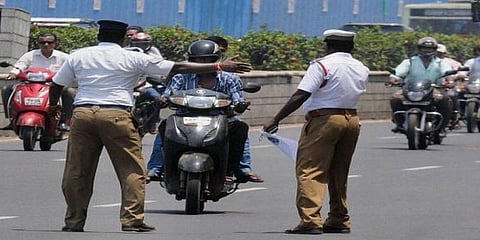 விதிமுறையை மீறுபவர்களுக்கு கிடுக்குப்பிடி! கடுமையாகும் மோட்டார் வாகனச் சட்டம்