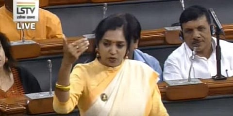 “புறநானூறு, குறள்.. ஆங்கிலத்தில் விளக்கம்” - அசத்திய தமிழச்சி தங்கபாண்டியன் 