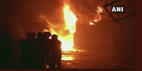 மகாராஷ்டிரா கெமிக்கல் குடோனில் தீ விபத்து 