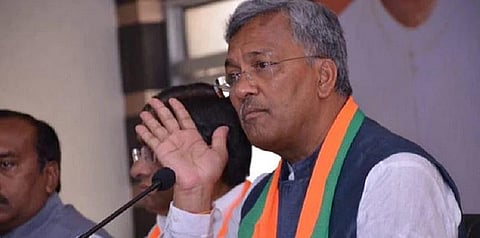 ‘பசுவை தடவி விட்டால் சுவாச பிரச்னை குணமாகும்’ - உத்தரகண்ட் முதல்வர் ராவத்