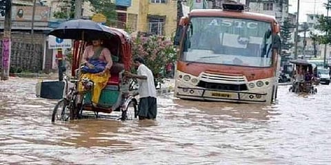 வெள்ளக்காடான அசாம், பீகார் - பலியானோர் எண்ணிக்கை 207 ஆக உயர்வு 