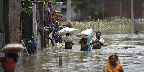 பீகார் வெள்ளத்தால் இதுவரை 130 பேர் உயிரிழப்பு