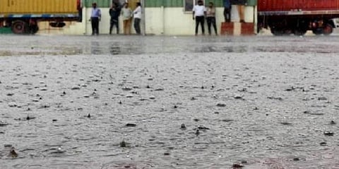 சென்னையில் பல இடங்களில் மழை - மக்கள் மகிழ்ச்சி 