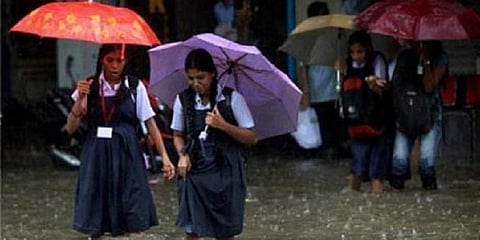 நீலகிரியின் 4 தாலுக்காவிற்கு இன்றும் விடுமுறை 