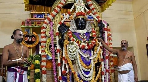 அத்திவரதர் தரிசன நாட்களை நீட்டிக்கக் கோரிய மனுக்கள் தள்ளுபடி