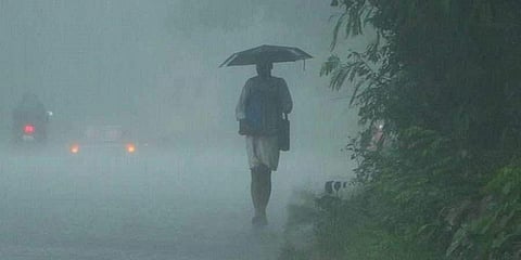 தமிழகத்தின் பல்வேறு பகுதிகளில் மழை - சாண எரு பள்ளத்தில் மூழ்கி இரு சிறுமிகள் உயிரிழப்பு 