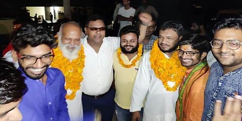 இன்ஸ்பெக்டர் கொலை வழக்கு : கைதாகி ஜாமீன் பெற்றவர்களுக்கு மாலையுடன் வரவேற்பு