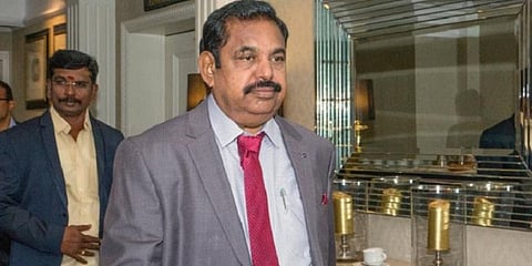 தமிழகத்தில் ஹெலிகாப்டர் ஆம்புலன்ஸ் வசதி : லண்டனில் முதல்வர் பேச்சு