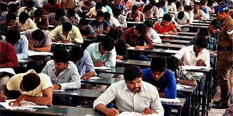 5,575 மையங்களில் நாளை குரூப்-4 தேர்வு