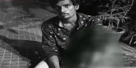  “ஏமாற்றிய காதலி மீது நடவடிக்கை எடுங்க” -  காவல்நிலையத்தில்  ரகளையில் ஈடுபட்ட இளைஞர்