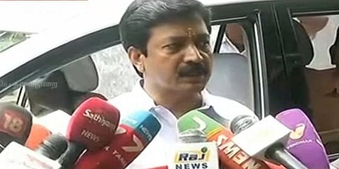 “எழுதி தருவதை சொல்வதுதான் ஸ்டாலின் வேலை” - சிவி சண்முகம் 