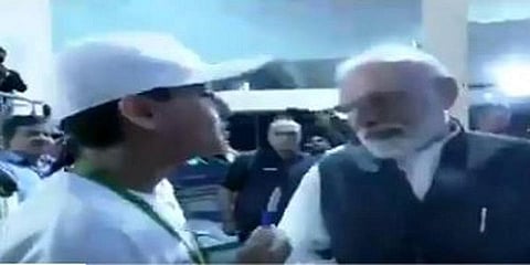  “நீ ஏன் பிரதமராகக்கூடாது?” -  ஜனாதிபதியாக டிப்ஸ் கேட்ட மாணவரிடம் மோடி கேள்வி