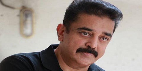 சுபஸ்ரீயின் குடும்பத்தினருக்கு கமல்ஹாசன் ஆறுதல் 