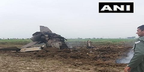மிக்-21 ரக இரண்டு போர் விமானங்கள் கீழே விழுந்து விபத்து 