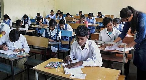 கர்நாடகாவில் 7-ஆம் வகுப்புக்கு பொதுத்தேர்வு நடத்த திட்டம் !