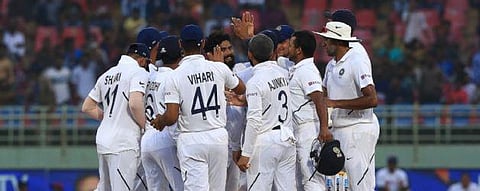 இந்திய அணி அபார வெற்றி: 5 விக்கெட் வீழ்த்தினார் முகமது ஷமி!