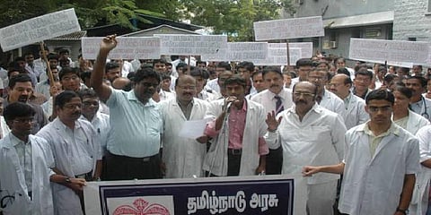 இந்த மாதம் 25 முதல் தொடர் வேலைநிறுத்தம் - அரசு மருத்துவர்கள் எச்சரிக்கை 