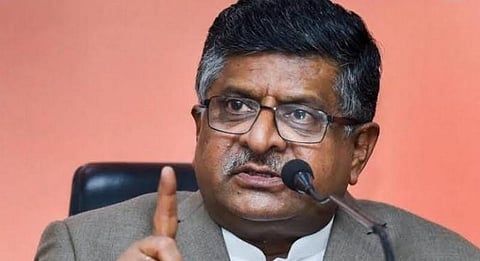 “3 படங்களின் வசூல் ரூ.120 கோடி; நாட்டில் பொருளாதார மந்தநிலை இல்லை”- மத்திய அமைச்சர்..!
