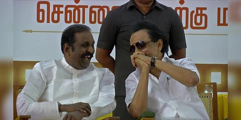 “பிரதமர் மோடி வேஷ்டி அணிந்தது அழகாக இருந்தது” - கவிஞர் வைரமுத்து