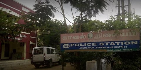தகாத உறவால் நேர்ந்த விபரீதம் : பெண்ணுக்கு அரிவாள் வெட்டு 