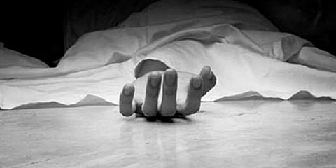 திருமணமாகி நான்கே மாதங்களில் அடுத்தடுத்து தற்கொலை செய்துகொண்ட  மனைவி-கணவன்