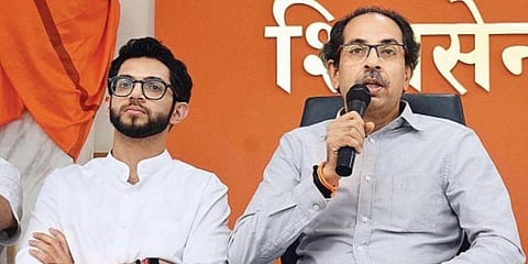 “முதலில் பேச்சுவார்த்தை, பின்னர் முதல்வர் யார் என முடிவு” - சிவசேனா 