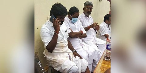 சுர்ஜித் குறித்து முதல்வர் தொடர்ந்து கேட்டறிந்து வருகிறார் - அமைச்சர் விஜயபாஸ்கர்